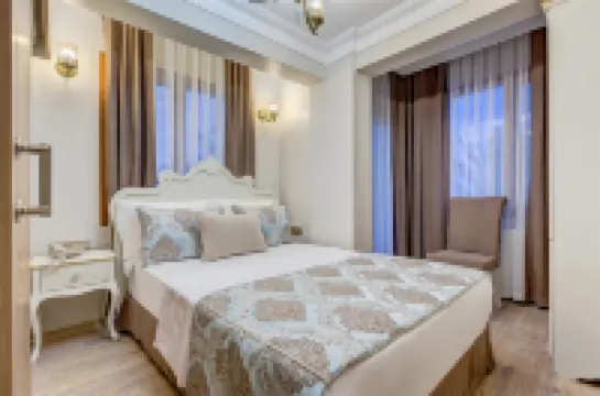 Cunda Özerbey Konağı