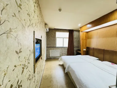 Diamond Fashion Hotel(Hebi changfeng road)