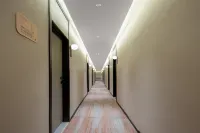 Shankee Hotel (Tongliao Holingol Hongyu Shopping Plaza) - parking