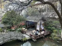 Phoenix Xueqingji Humanity Banshan Homestay (Phoenix Ancient City Branch)
