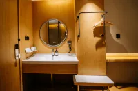 Golden Lion Crown Hotel Hotels in Chifeng Municipal Hospital