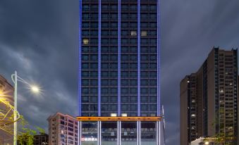 Manhattan International Hotel