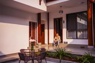 Tengchong pillow breeze Inn