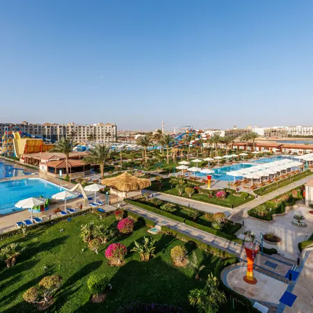 SUNRISE Solara Aqua Park Resort