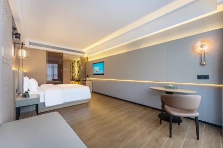 Huazhiman Hotel (Shenzhen Shatoujiao Zhongying Street) Отели рядом с достопримечательностью «Yantian International Container Port»