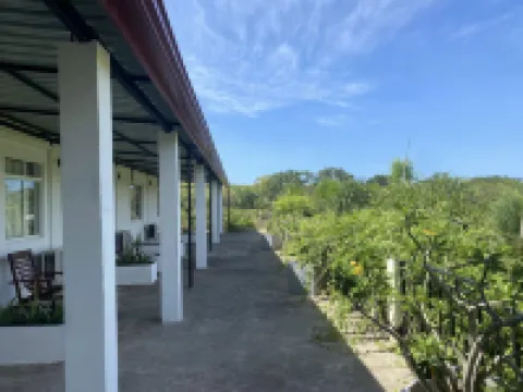 Aqua Hotel Yala 漢班托特酒店