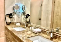 Waves Hotel Hotels in Umluj