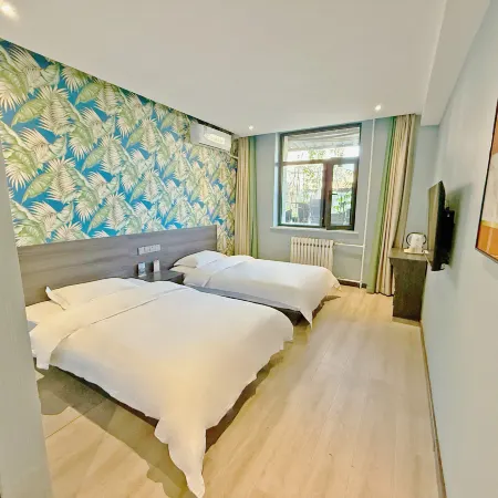 Shuiyunjian Business Hotel (South Wind Square Yuncheng Railway Station)