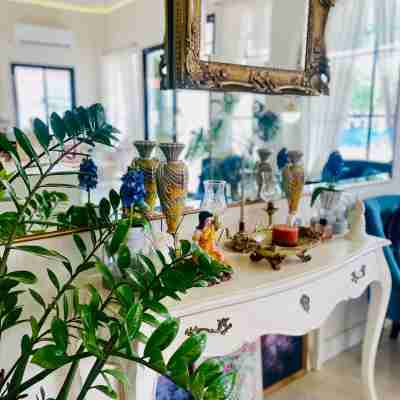 La Riva Boutique Hotel Hotel Exterior