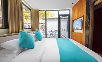 Youlanju Courtyard Hotel (Xiangyang Ancient City Shengshi Tangcheng Branch)