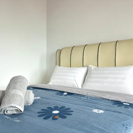 Setia Tri-Suite(3) by Homey Planet