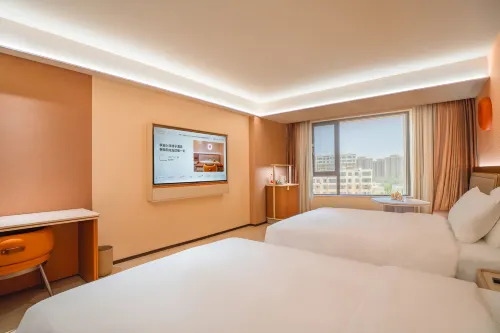 Orange Dunhuang Shazhou Night Market Hotel