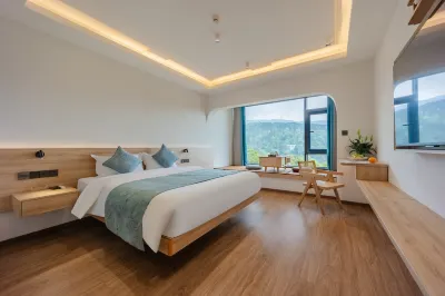 Lushan Gaoyi Hotel (Sudao Ruiqin Lake Side Store) Hotels near Lushan National Park