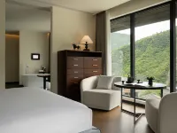 Magnolia Maison Hotels in Luding