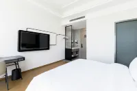 Chayuan Hotel (Taishun Fortune Plaza) Các khách sạn gần Taishun TV University