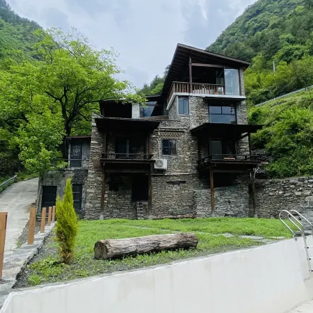Qing'ai Guxi Courtyard