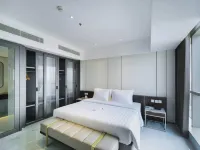 Grand Whiz Hotel Praxis Surabaya Hotels near Grahadi Building