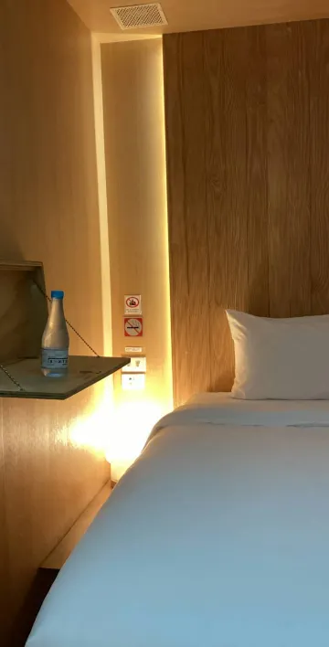 ห้องพักเดี่ยว สำหรับ 4 ชั่วโมง (เวลาการเข้าพัก  20:00 - 23:59 น.)