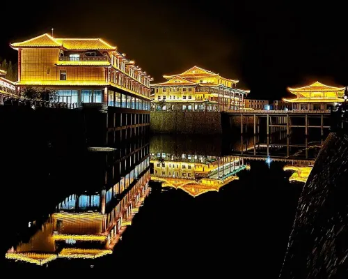 Linjiang Baiwang Longyue Hotel Hotele w: Linjiang