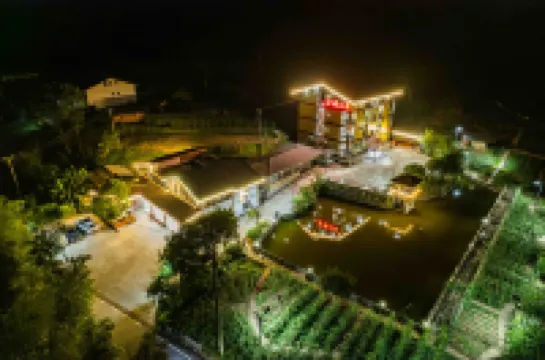 四面山池明山莊