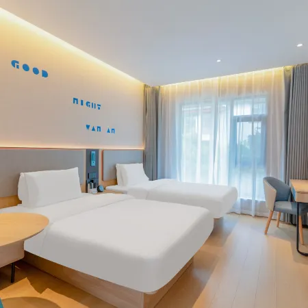Home Inn (Chuxiong Yi People Ancient Town) Отели в г. Чусион