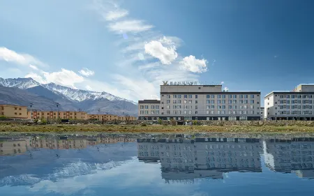 Vienna International Hotel in Tashkurgan Отели в г. Ташкурган