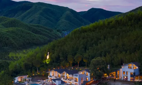 Moganshan Xinyuanju Resort Hotel