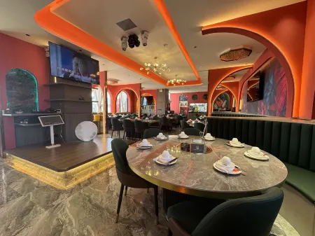 Saikeli Homestay (Sailimu Lake East Gate Tourist Center)