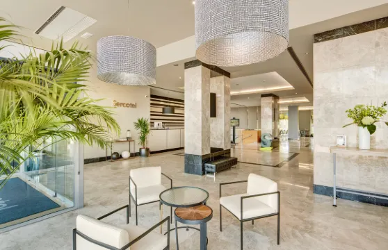 蒙卡達斯考特而酒店