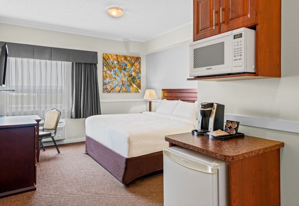 Heartland with Hot Tub - Housity