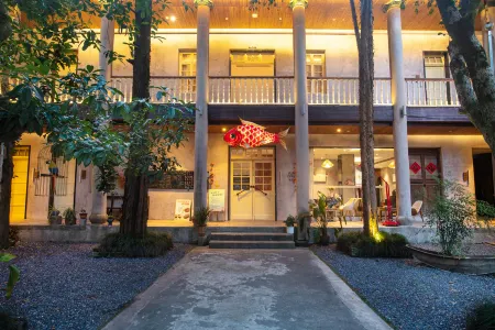 ANON Anruo Holiday Meisu (Huizhou Ancient City Branch) Отели рядом с достопримечательностью «Yansi Wenfeng Tower»