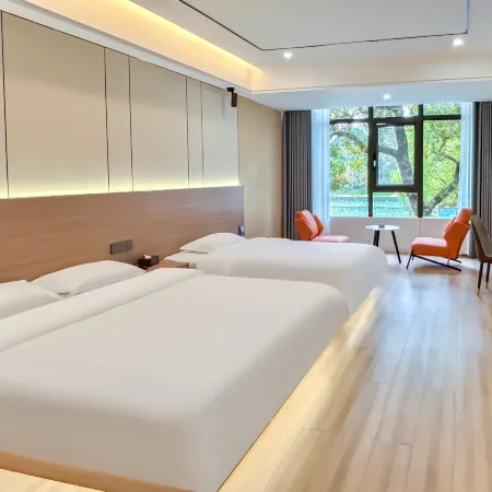 Yue An Hotel (Guilin Xiangbishan Park East and West Lane)