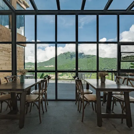 A place to watch the sunrise over the sea of clouds and terraces