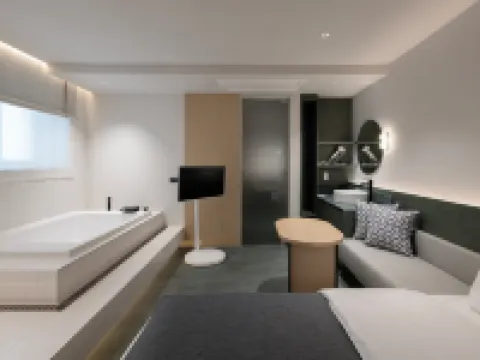 อานุก โฮเทล ซูวอน สเตชัน โรงแรมในซูว็อน