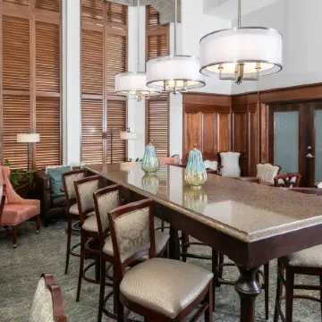 Hampton Inn & Suites Nashville-Green Hills Отели рядом с достопримечательностью «Университет Липскомба»