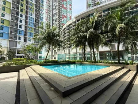 i-City Shah Alam Residences by ASDEH Отели рядом с достопримечательностью «UOA Business Park Property Gallery»