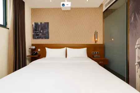 Zhechen Hotel (Xi'an West Chang'an Street University Town) Отели рядом с достопримечательностью «Hailian Temple»