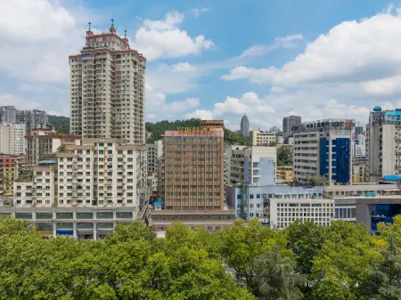 Lechen Hotel (Zunyi Conference Site) Отели рядом со станцией Zunyi Railway Station