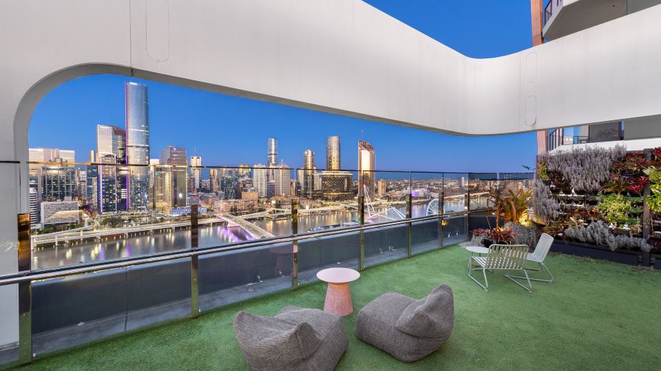 Art House Apartments by CLLIX