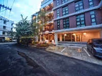 De Manor Chiang Mai Hotel Hotels near Chiang Mai Railway Station
