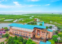Sea View Theme Hotel - Pools
