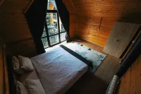 Everest Rest House - balcón
