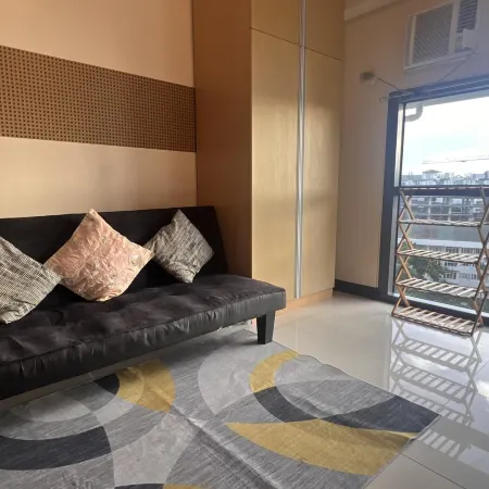 BGC Mckinley City Center Apartments Отели рядом с достопримечательностью «Корейское посольство»