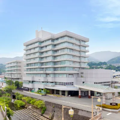 Ooedo Onsen Monogatari Premium Ito Hotel New Okabe Hotel berhampiran Taman Nagisa