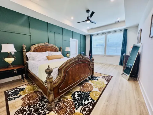 Centrally located cozy getaway near downtown