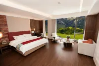 318 Panorama Hotel (National Highway G318 County Government)