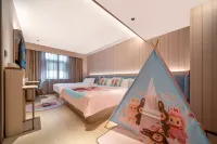 Han Ting Hotel(Nanjing Deji Plaza Xinjiekou Subway Station) Hotels near Xinjiekou