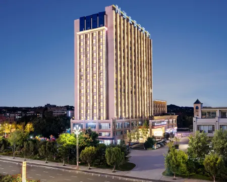 Zhouhao Holiday Hotel Hotel a Zhaotong