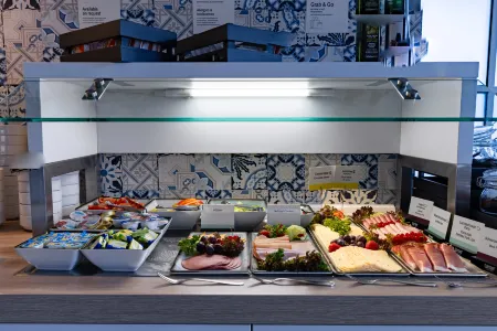 Garner Hotel COLOGNE PORZ - AIRPORT by IHG Отели рядом с достопримечательностью «Зоопарк Рольфс Штрайхель»