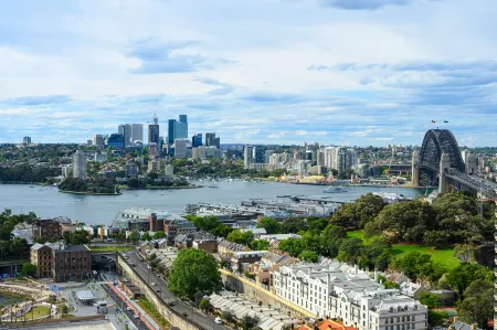 Seaside CBD/Luxury 3 bedrooms/6 people/2 parking spaces/Unbeatable view/Convenient transportation Отели рядом с достопримечательностью «Servcorp - Tower One Barangaroo»